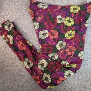 Floral LuLaRoe Tall and Curvy JC001-13 012017